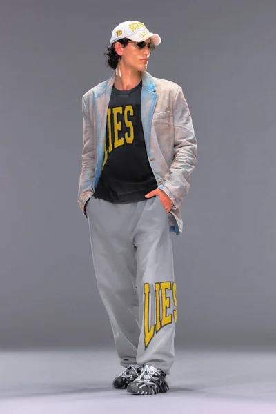 Look 34